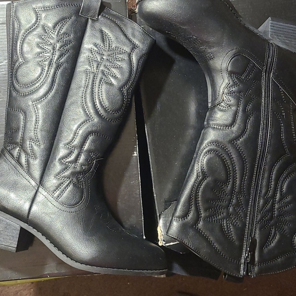 COPY - New torrid cowboy boots Sz 8/12